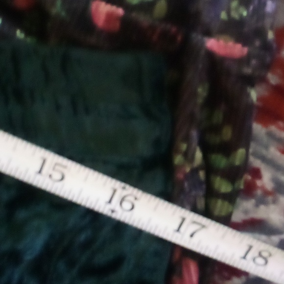 Romantic Gypsy Boho Floral Bell Sleeve Top & Green Velvet Skirt - Picture 7 of 13